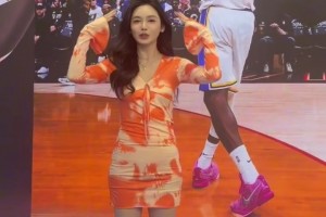 铁杆蜜啊！美娜祝福老詹：今年愿望实在一点，明年今天你仍在场上